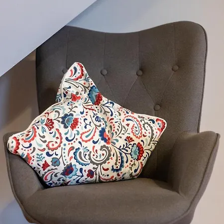 Golden - One Bedroom - Mountain View&b13 Apartament